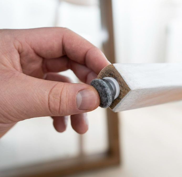 Huonekalutyynyt, uudelleenkäytettävät kovapuulattioille