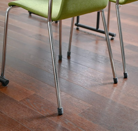 Muotoillut huopatuolin korkit