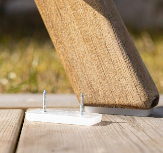 Ulkoilu- ja terassikalusteiden tuolien liukukiskot