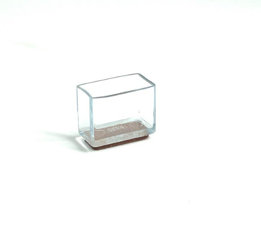 Tuolien jalkojen suojukset.